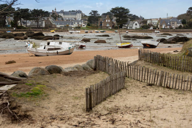 istock Boats at low tide 951997386
