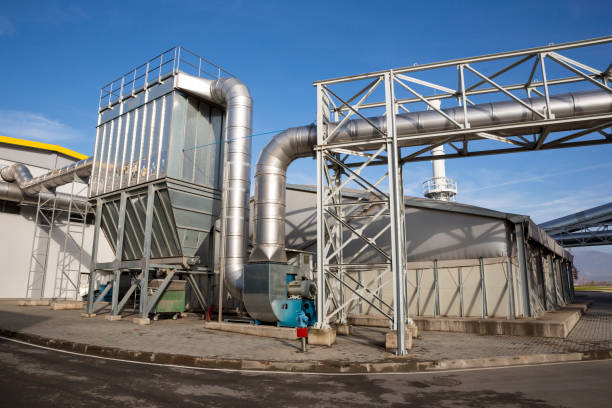istock Waste-to-energy facility outside 952003662
