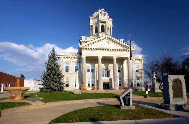 istock ANDERSON COUNTY COURTHOUSE, Lawrenceburg, Kentucky 952020340