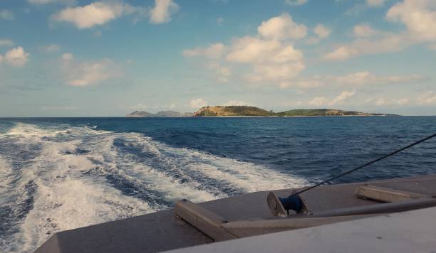 crucero queensland del norte - palm island fotografías e imágenes de stock