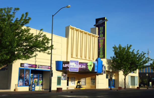 international ufo museum und forschungszentrum in roswell, new mexico - roswell stock-fotos und bilder