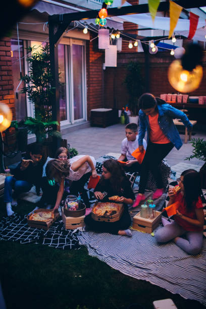 istock Movie Night In Backyard 952085714
