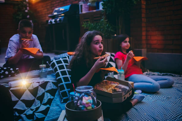 istock Movie Night In Backyard 952086716