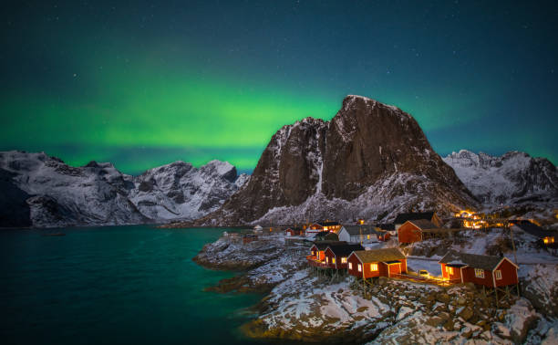 istock Lofoten Aurora, Norway 952109086