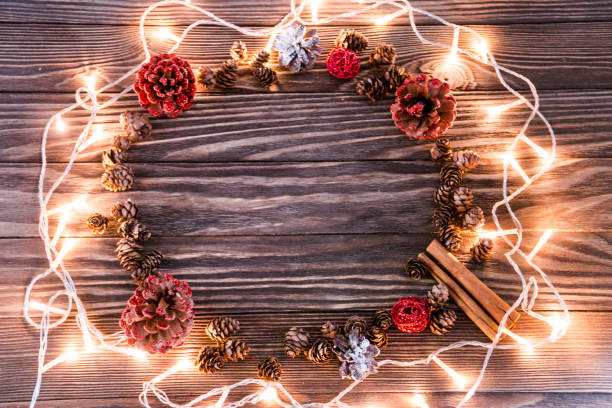 istock Christmas background shots, leaves Garland 952113704