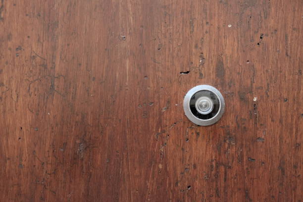 istock Peephole on the door 952129414