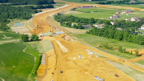 istock Large building site in the countryside 952187484