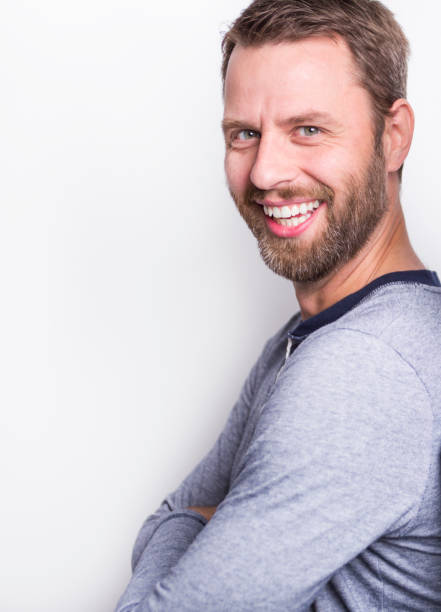 istock Portrait of a smiling man 952357180