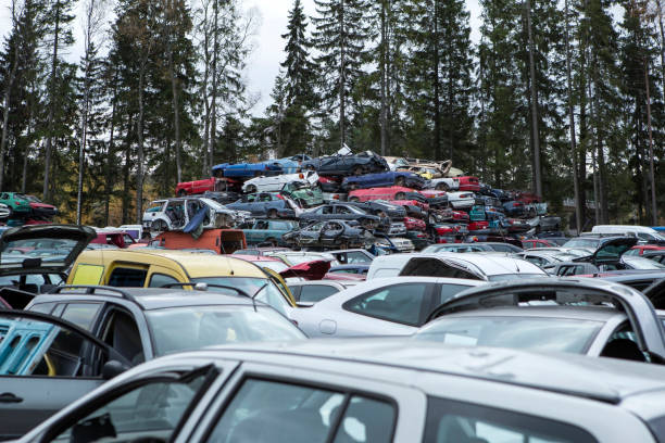istock Pile of cars 952367036