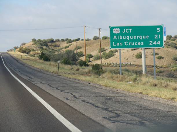 указатели на шоссе - las cruces стоковые фото и изображения