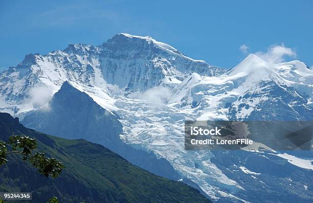 Góra Jungfrau Glacier - zdjęcia stockowe i więcej obrazów Alpinizm - Alpinizm, Alpy, Berneński Oberland