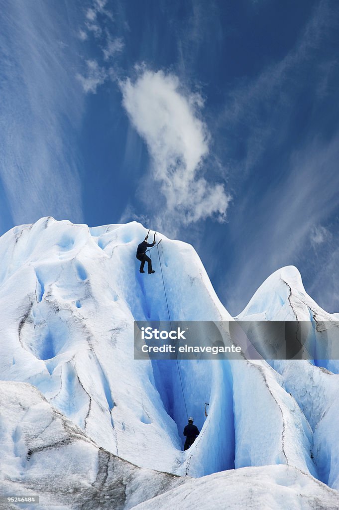 Escalada a glacier en la patagonia. - Foto de stock de Patagonia - Argentina libre de derechos