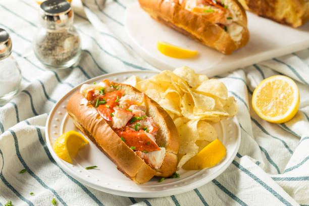 istock Homemade New England Lobster Rolls 952488486