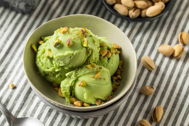 istock Homemade Green Pistachio Ice Cream 952496704