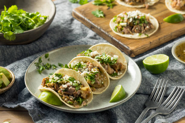 istock Homemade Pork Carnitas Tacos 952497006