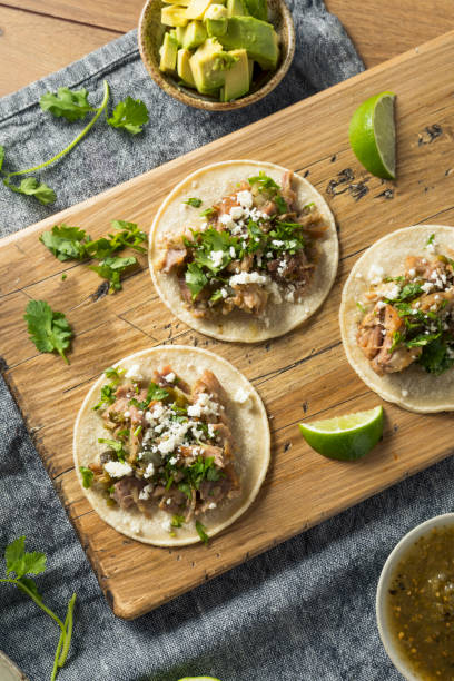 istock Homemade Pork Carnitas Tacos 952499768