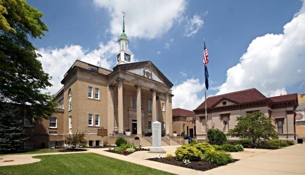 istock GRANT COUNTY COURTHOUSE, Williamstown, Kentucky 952500210