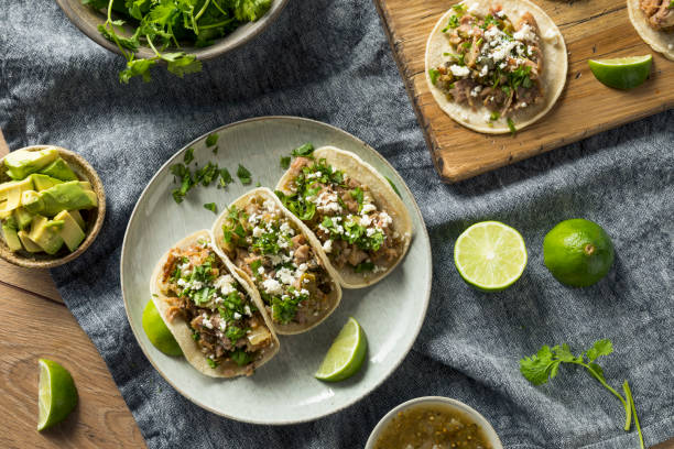 istock Homemade Pork Carnitas Tacos 952500492