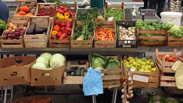 istock Farmers Market 952501074