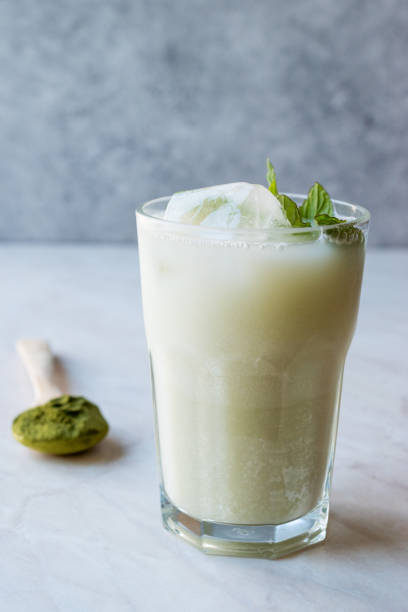 istock Iced Matcha Tea Latte with Mint Leaves / Smoothie. 952517588