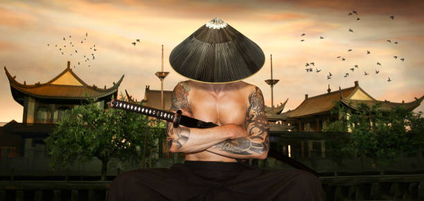 guardiano ninja - tattoo men bizarre art foto e immagini stock