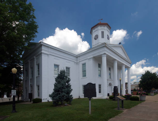 istock HARRISON COUNTY COURTHOUSE, Cynthiana, Kentucky 952613572