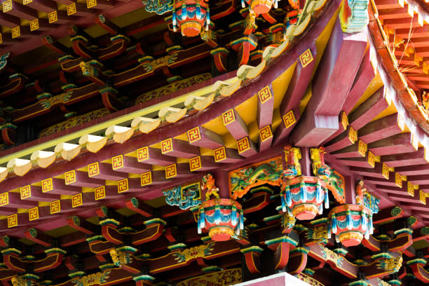 istock Close up of Chinese style temple roof 952676406