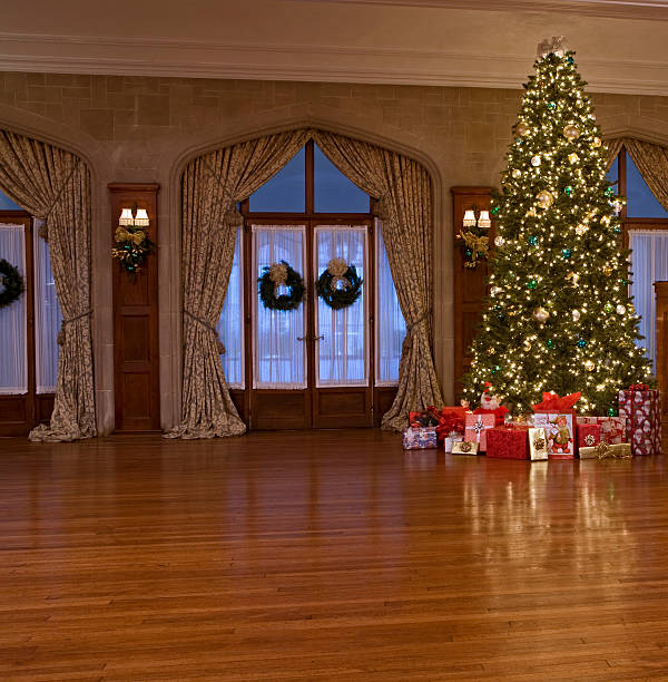 istock Christmas tree located in a 1900s period house 95269327