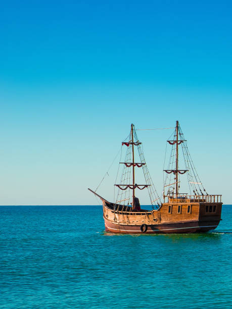 istock Wooden ship goes by the sea 952739454