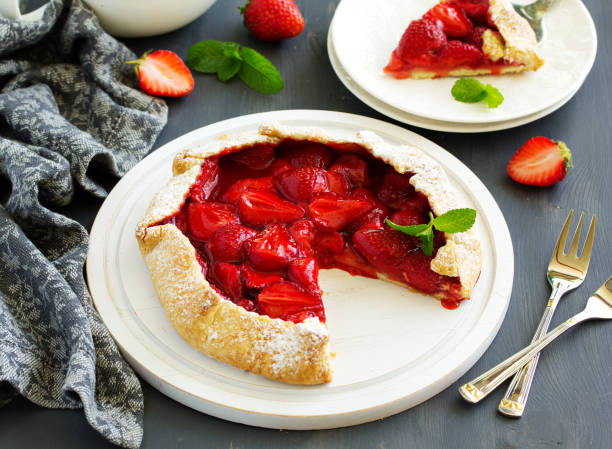 istock Homemade strawberry cake Galette 952745210