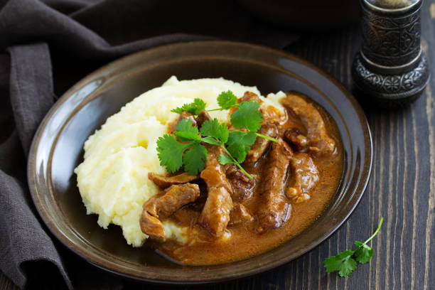 istock Meat sauce goulash with mashed potatoes. 952771308