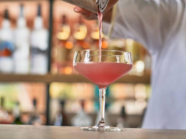 istock Refreshing Tropical Cocktails Drinks and fruit On Bar Counter Close-Up 952773502