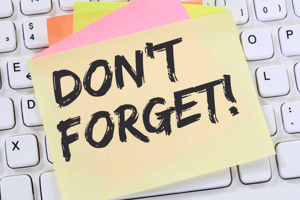 istock Don't forget date meeting remind reminder notepaper business concept 952805548