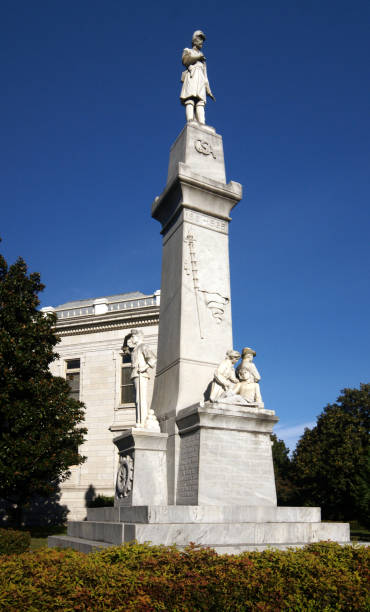 istock CONFEDERATE MONUMENT, Greenwood, Mississippi 952853952