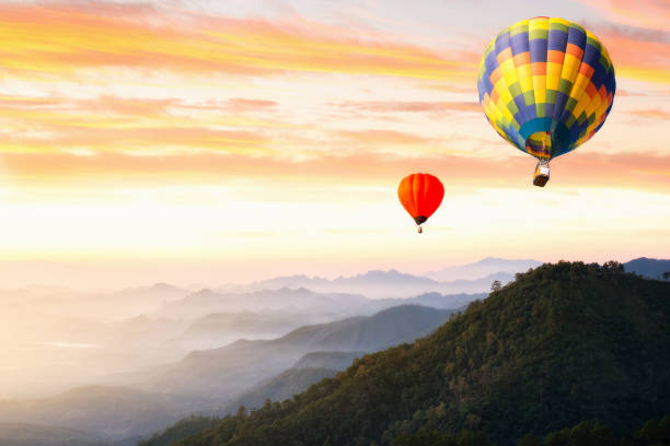 istock Sunset Mountain View has a floating balloon in the sky. 952856868