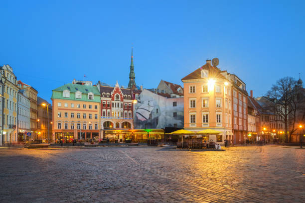 istock Old Town of Riga at Night 952857046