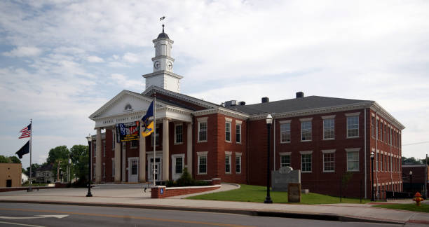 istock LAUREL COUNTY COURTHOUSE, London, Kentucky 952883456