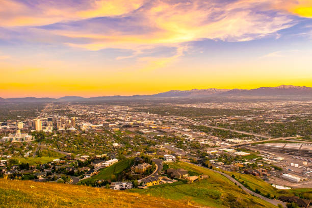 istock Sunset in Salt Lake City, Utah 952889104
