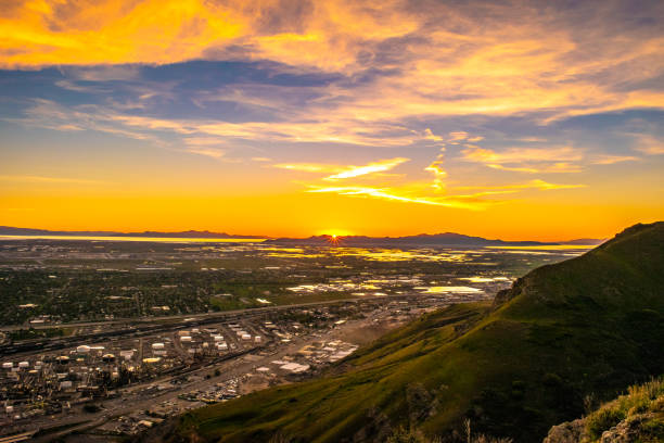 istock Sunset in Salt Lake City, Utah 952889160