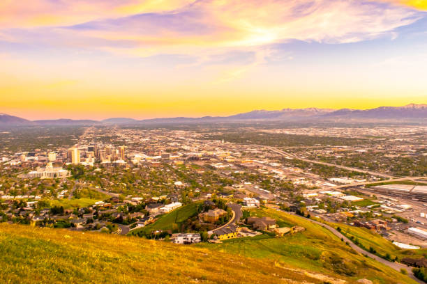 istock Sunset in Salt Lake City, Utah 952889244