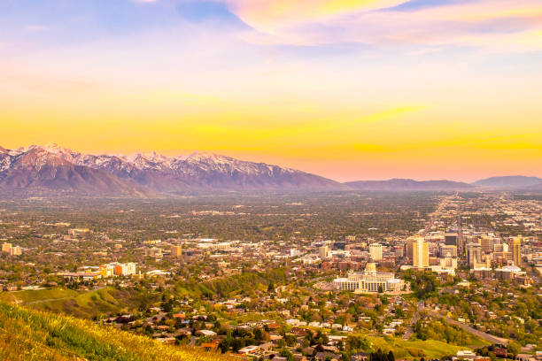 istock Sunset in Salt Lake City, Utah 952889264