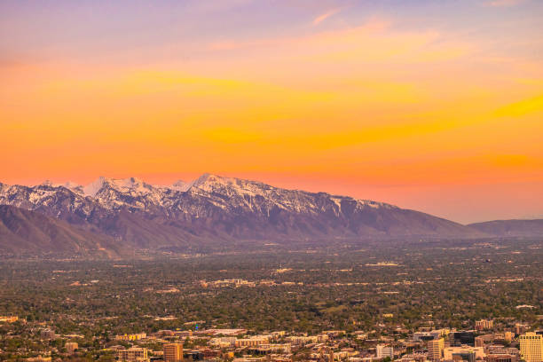 istock Sunset in Salt Lake City, Utah 952889270