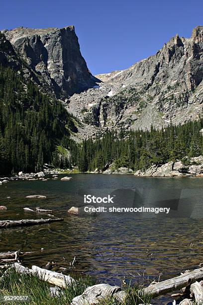 Hallett Peak Da Sogno Lago Parco Nazionale Delle Montagne Rocciose Colorado - Fotografie stock e altre immagini di Acqua