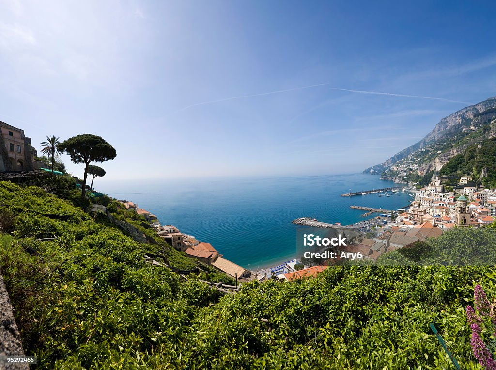 Amalfi (Italia) Panoramica - Foto stock royalty-free di Amalfi