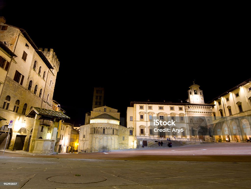 Arezzo di notte, Piazza Grande (Toscana, Italia - Foto stock royalty-free di Arezzo
