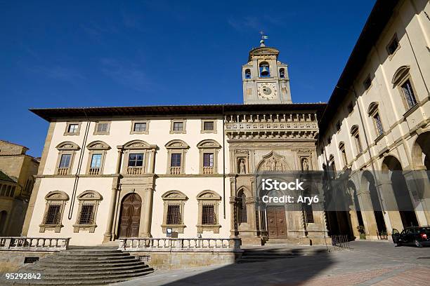Photo libre de droit de Arezzo Piazza Grande Toscane Italie banque d'images et plus d'images libres de droit de Architecture - Architecture, Arezzo, Horizontal