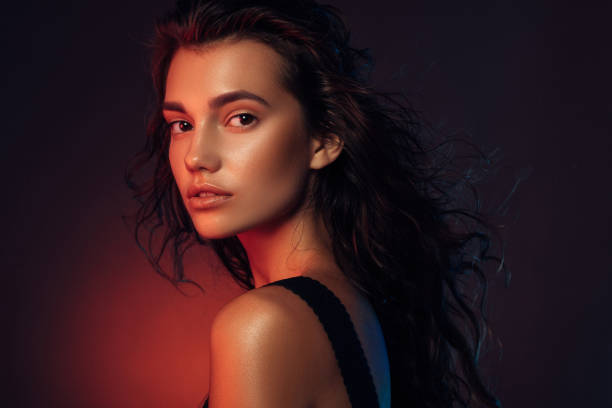 istock Young beautiful woman 952931238