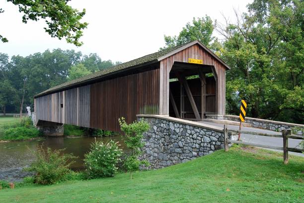istock Timber covered bridge in Lancaster County, Pennsylvania 952947168