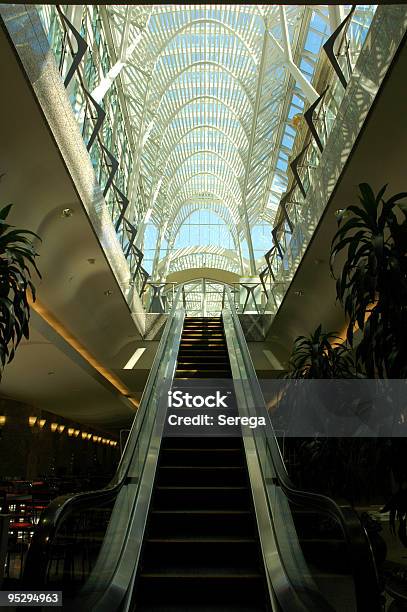 Escalera Hacia El Cielo Foto de stock y más banco de imágenes de Arquitectura - Arquitectura, Arreglar, BCE Place