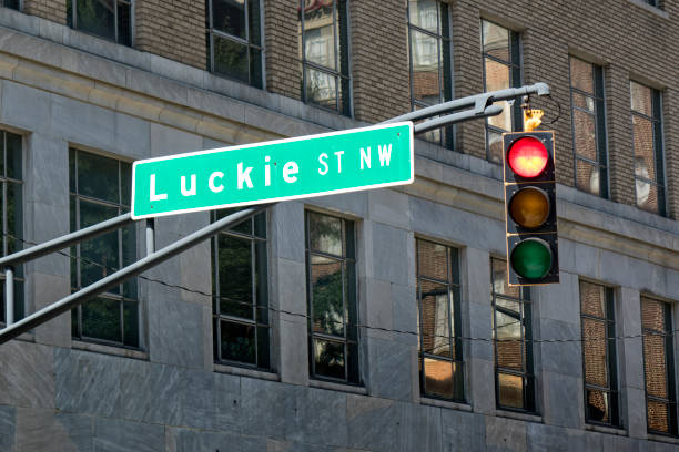 istock close up traffic lights in Atlanta downtown 953015598